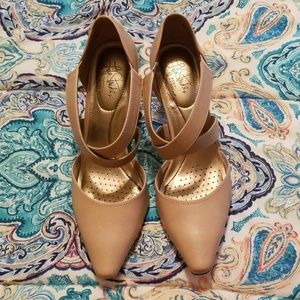 LifeStride Kitten Heels